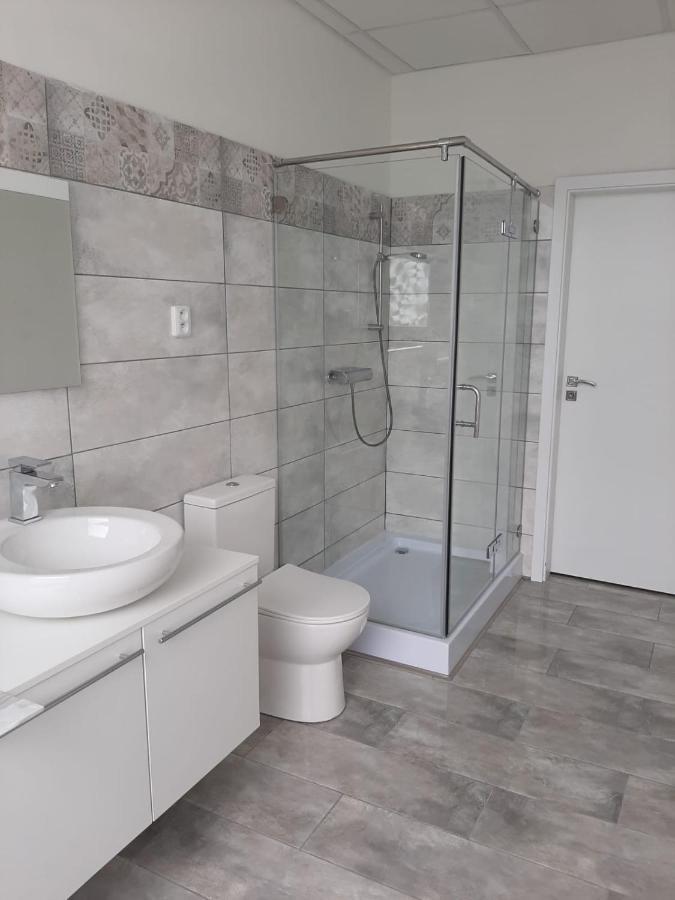 Zluty Apartman A6 V Chomutove Apartment Luaran gambar